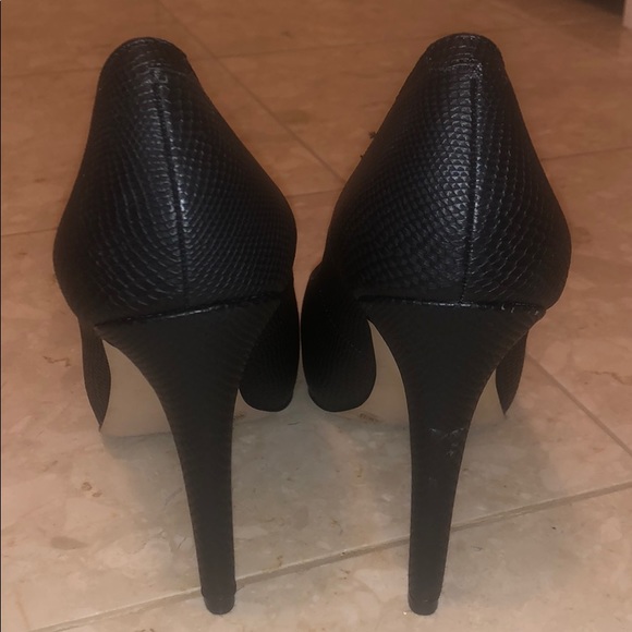 Jessica Simpson heels - Picture 3 of 4